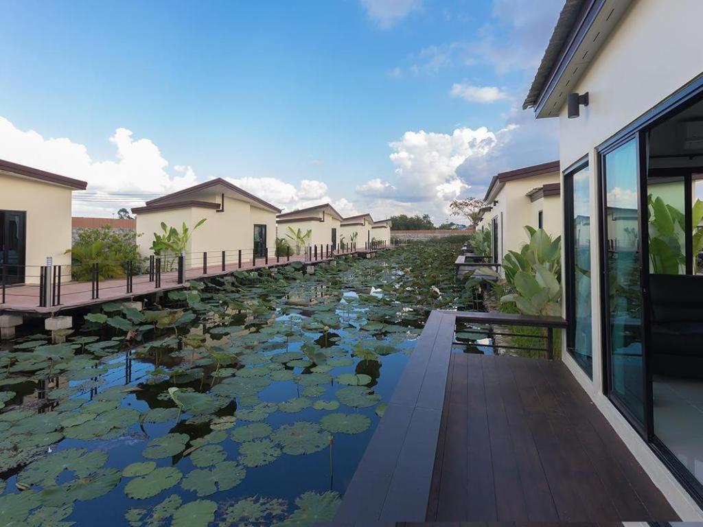 Bua Tara Resort Nong Prue Buitenkant foto