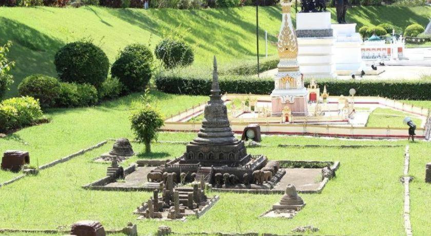 Bua Tara Resort Nong Prue Buitenkant foto