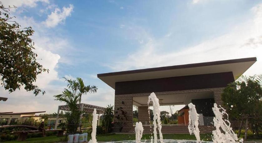 Bua Tara Resort Nong Prue Buitenkant foto